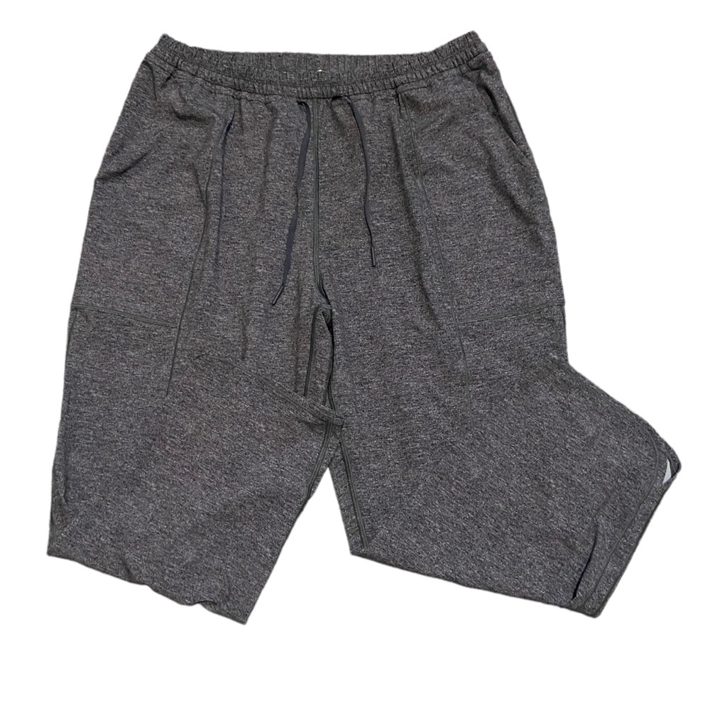 Lululemon Loose Fit Yoga Capri Women's Pants size 10 Dark Gray  24" inseam